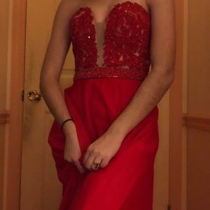 Red Sherri Hill prom dress